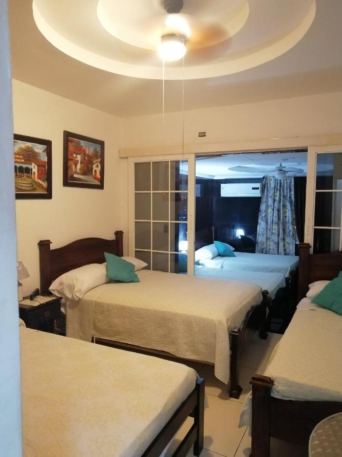 Hostal Compostela Inn David Extérieur photo